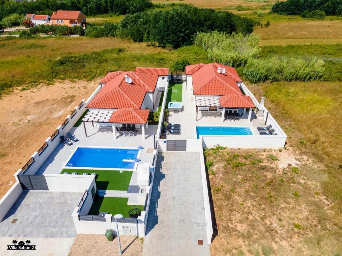 Villas Sabun - Modern House With Heated Pool Privlaka  Exteriör bild